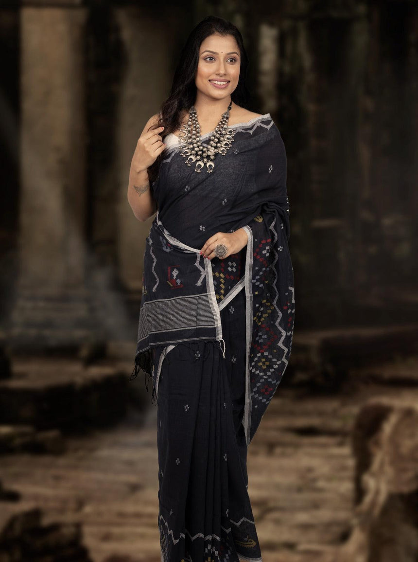 Black colour pure cotton traditional handwoven jamadani saree