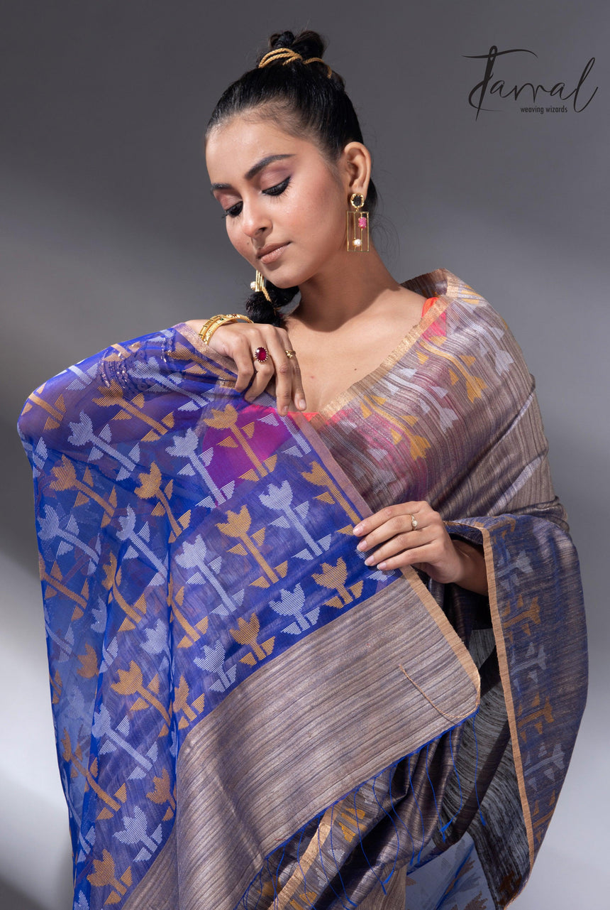 Blueish grey with blue pallu matka silk handwoven jamdani saree1