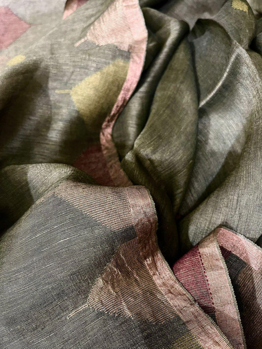 Bottle Green Half Silk Half Linen Handwoven Jamdani Saree - Tamal Boutique