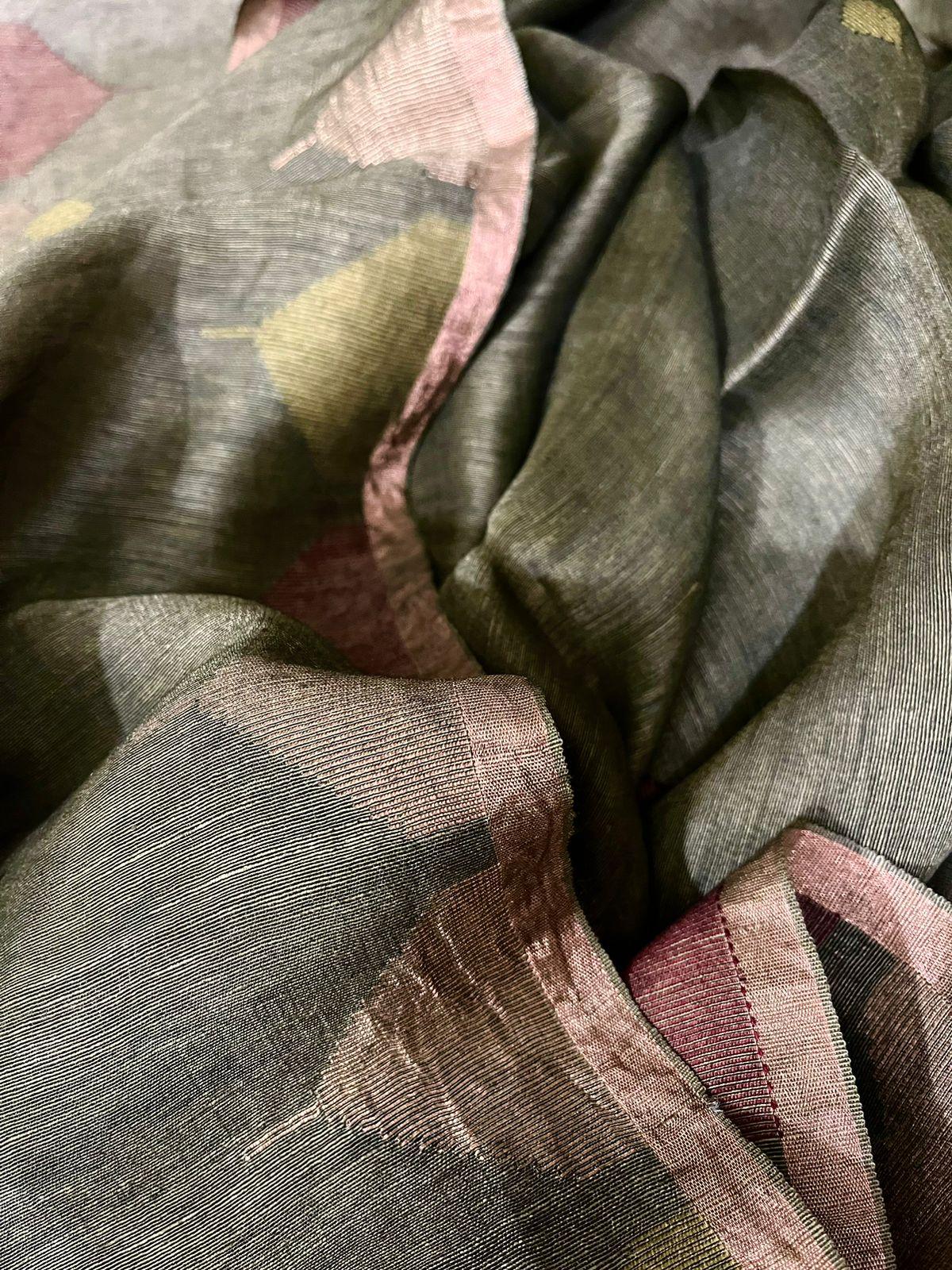 Bottle Green Half Silk Half Linen Handwoven Jamdani Saree - Tamal Boutique