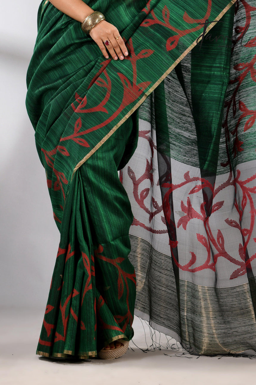 Bottle green silk handwoven needle work jamdani saree_Close_up