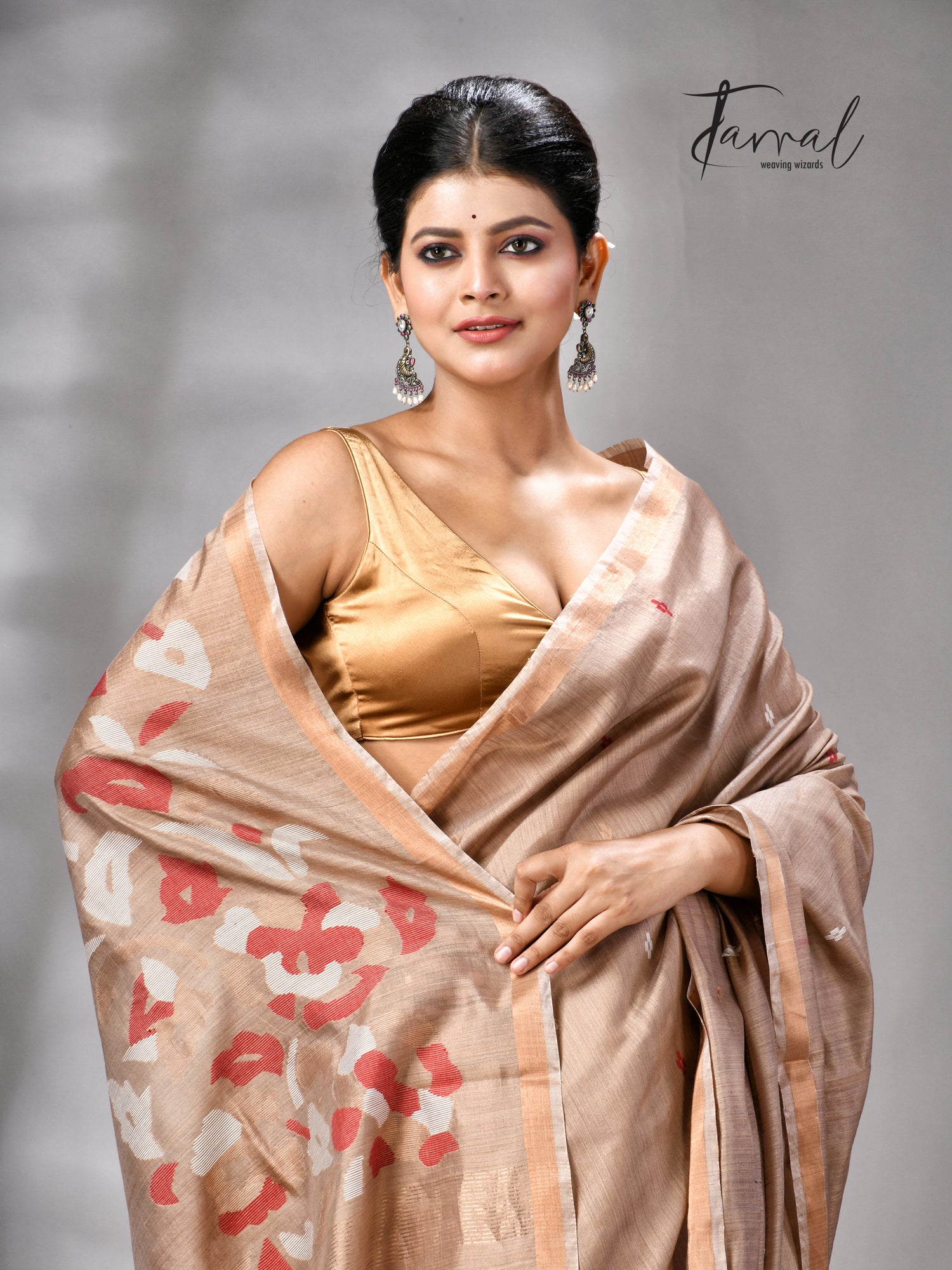 Deep Beige Colour Pure Mulberry Silk Handwoven Jamdani Saree