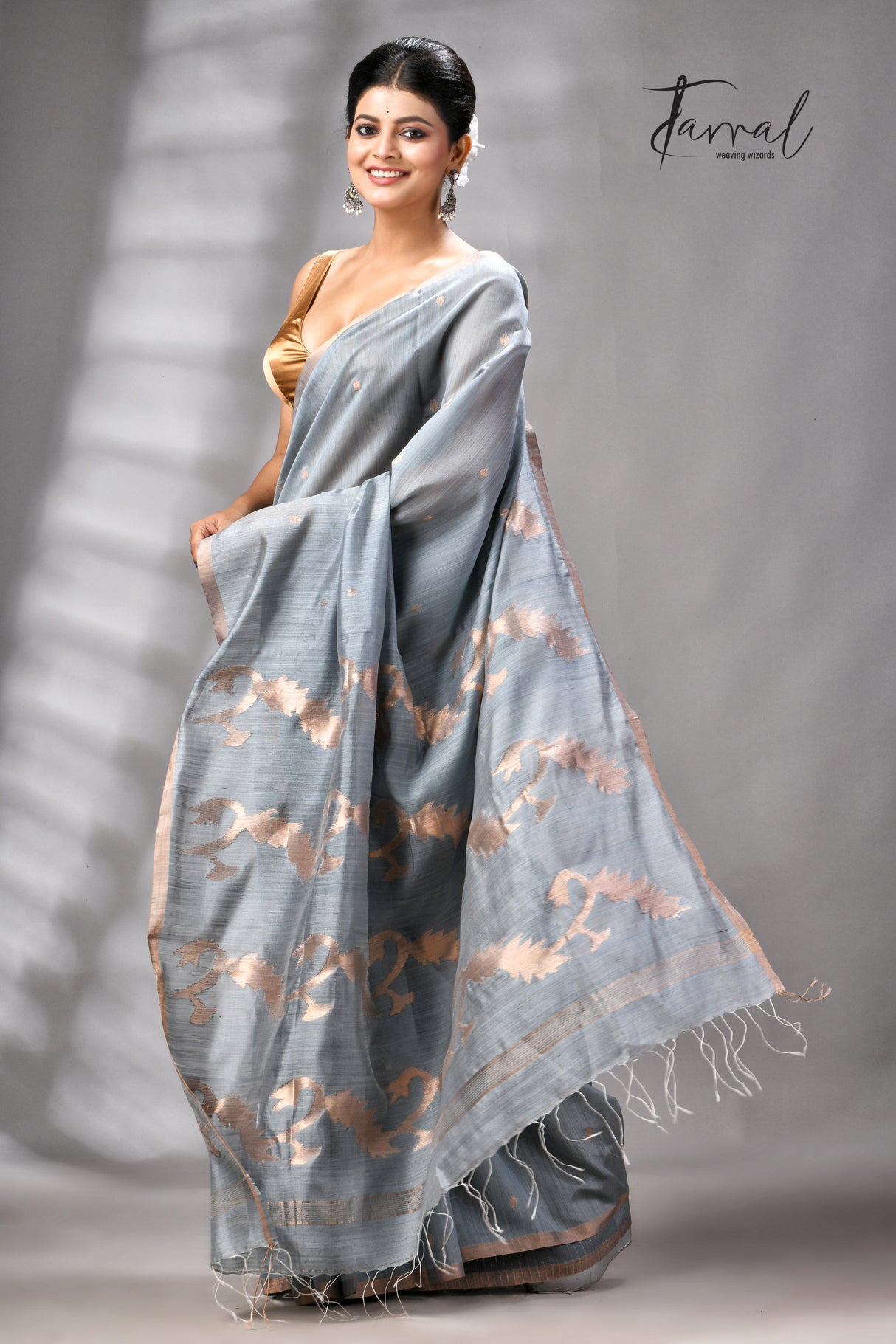 Steel Grey Pure Mulberry Silk Handwoven Jamdani Saree