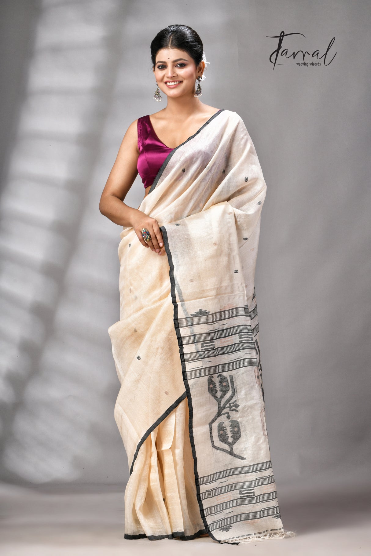 Light Beige With Black Pure Tussar Silk Handwoven Jamdani Saree