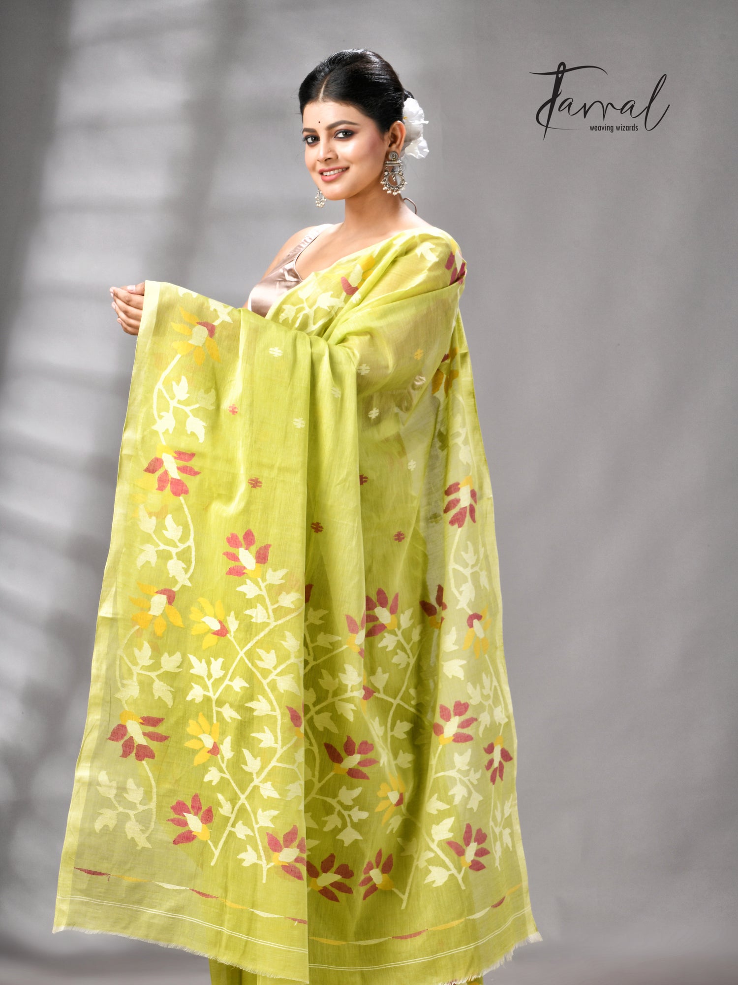Lemon green pure cotton handwoven jamdani saree