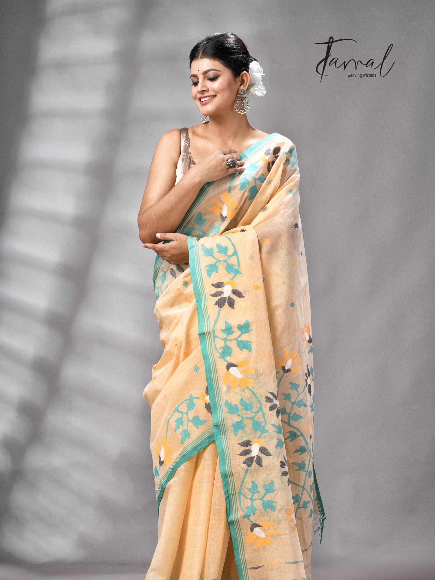 Beige with firoza border pure cotton handwoven jamdani saree