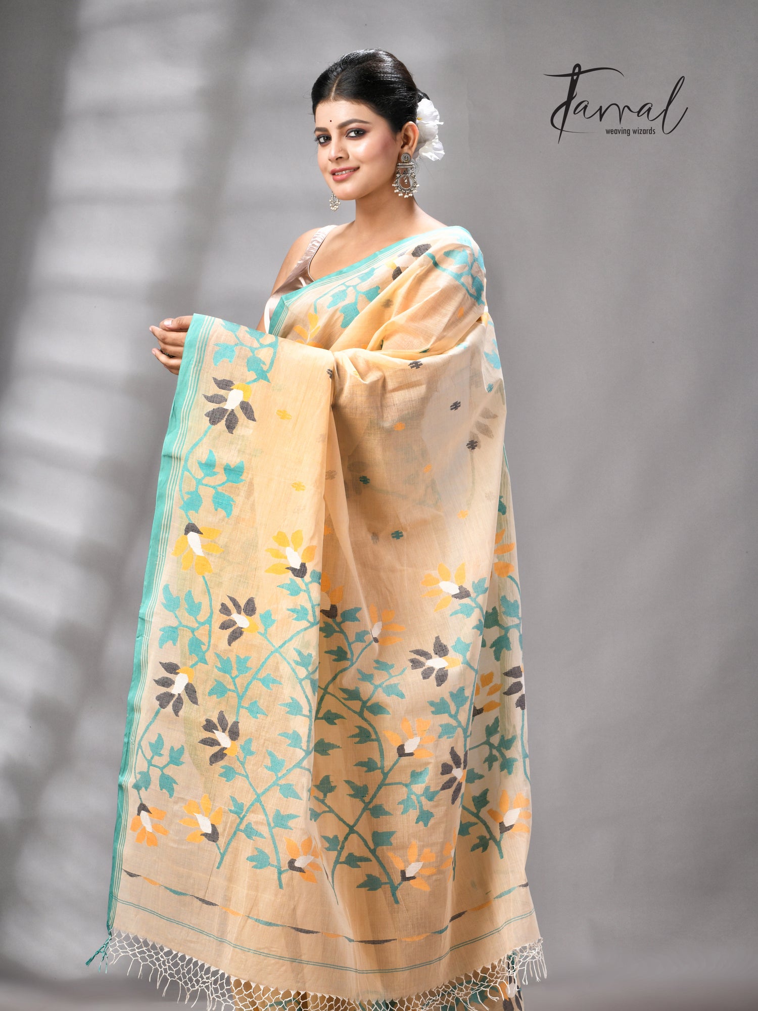 Beige with firoza border pure cotton handwoven jamdani saree
