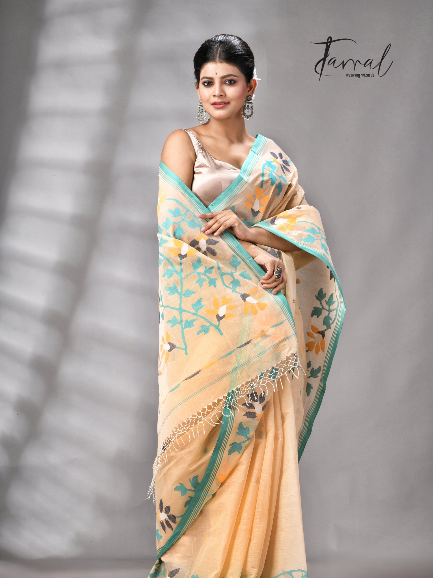 Beige with firoza border pure cotton handwoven jamdani saree