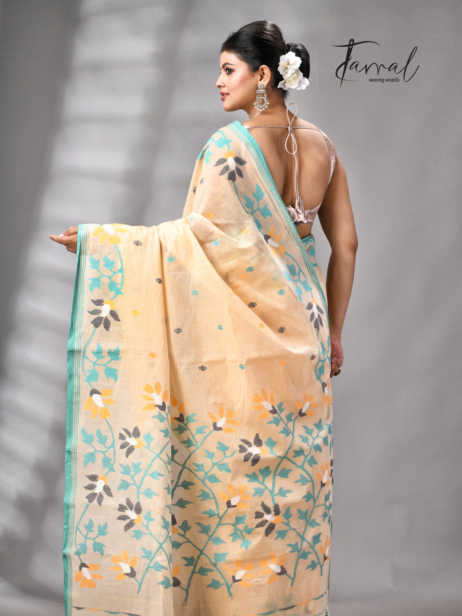 Beige with firoza border pure cotton handwoven jamdani saree
