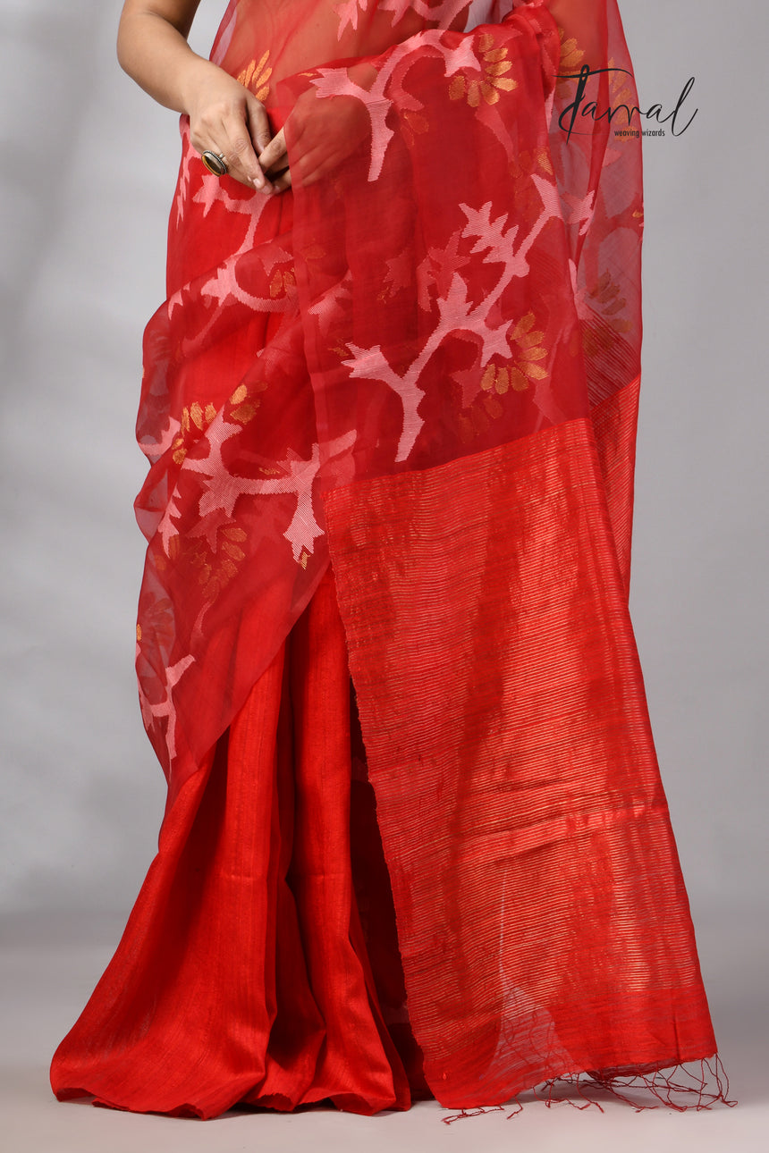 Red Handwoven Matka Muslin Jamdani Silk Saree