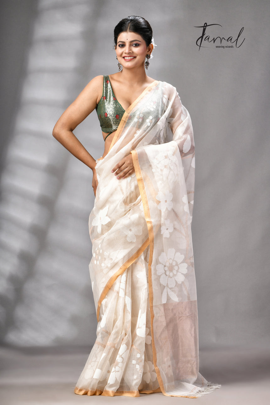 Offwhite With Beige Border Muslin Silk Floral Handwoven Jamdani Saree