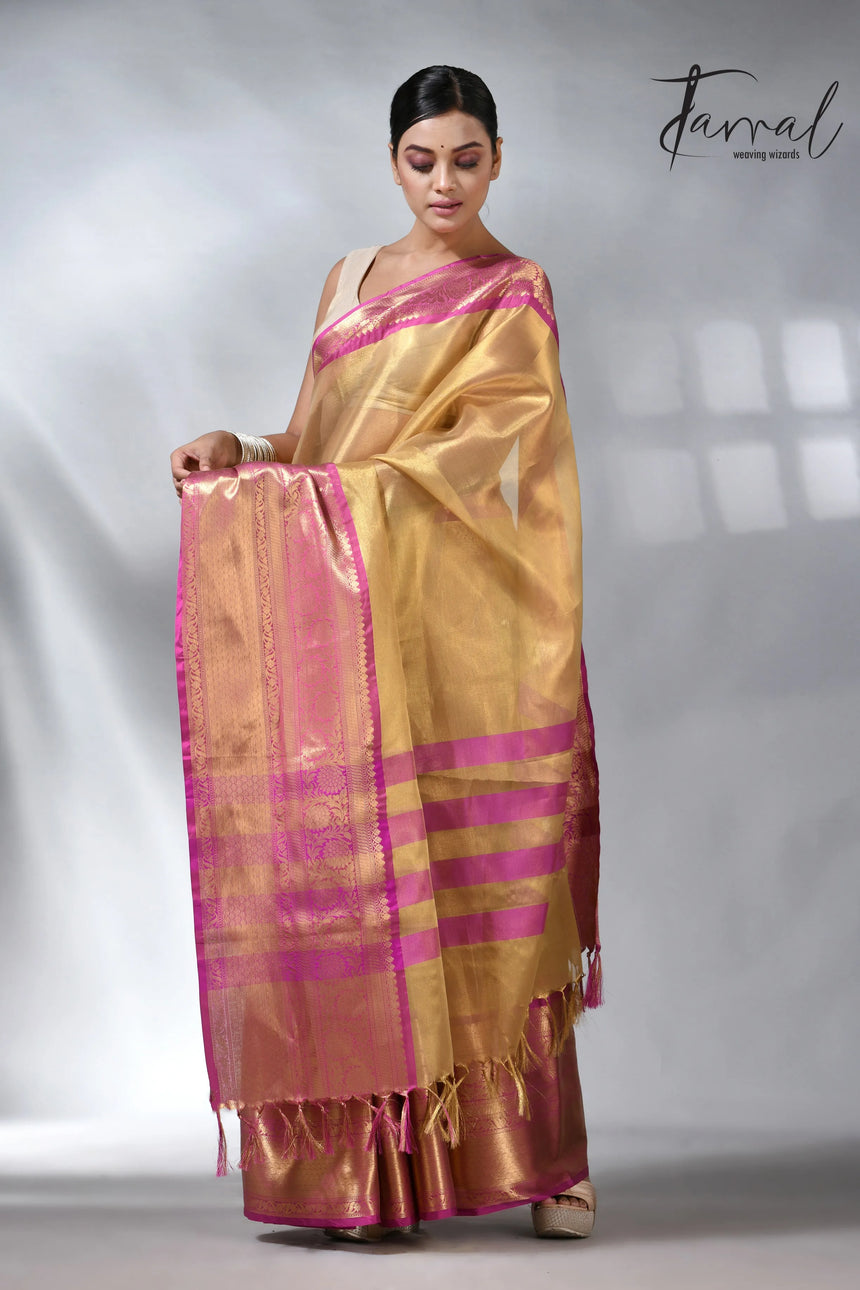 Exlore the Golden with the Pink colour in the Benarasi saree