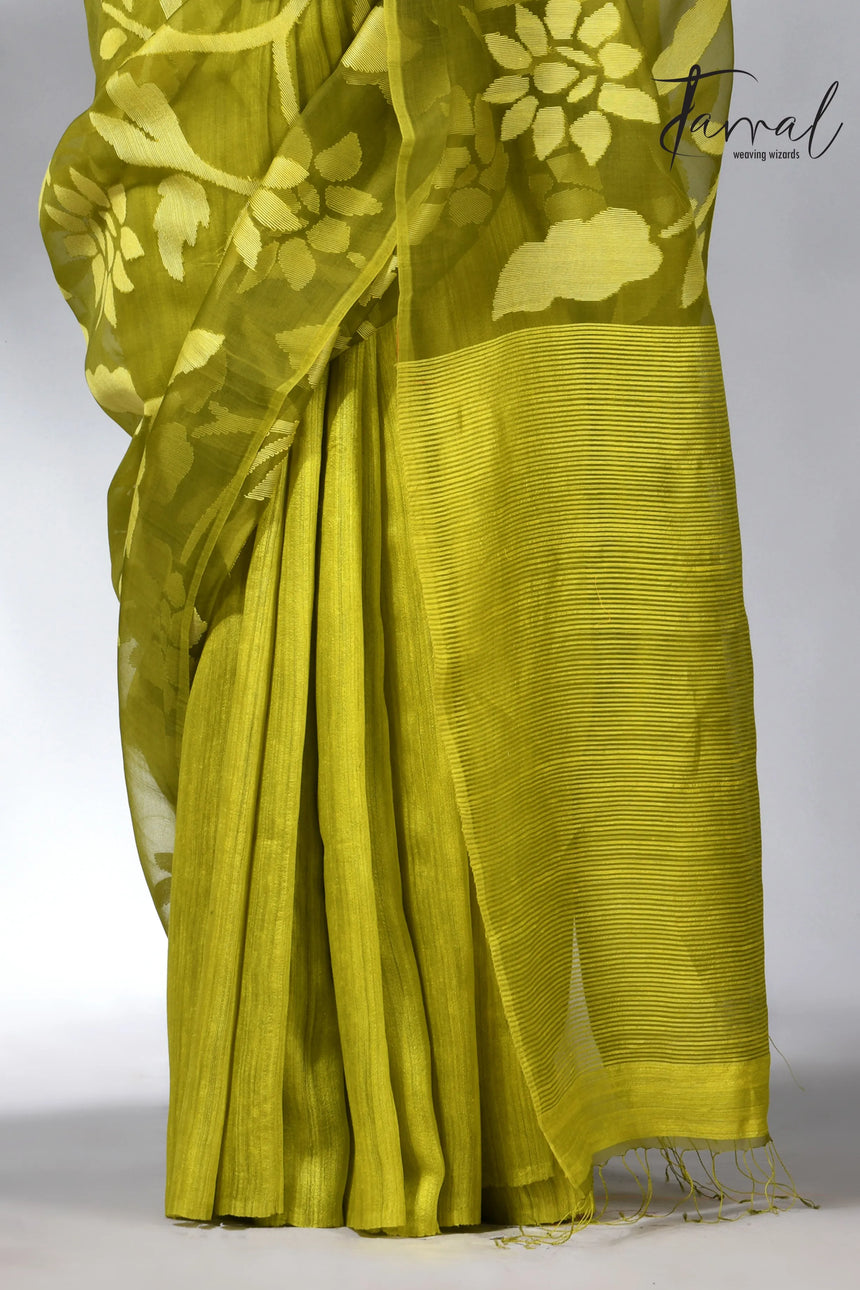 Lemon Green half & matka muslin silk handwoven jamdani saree