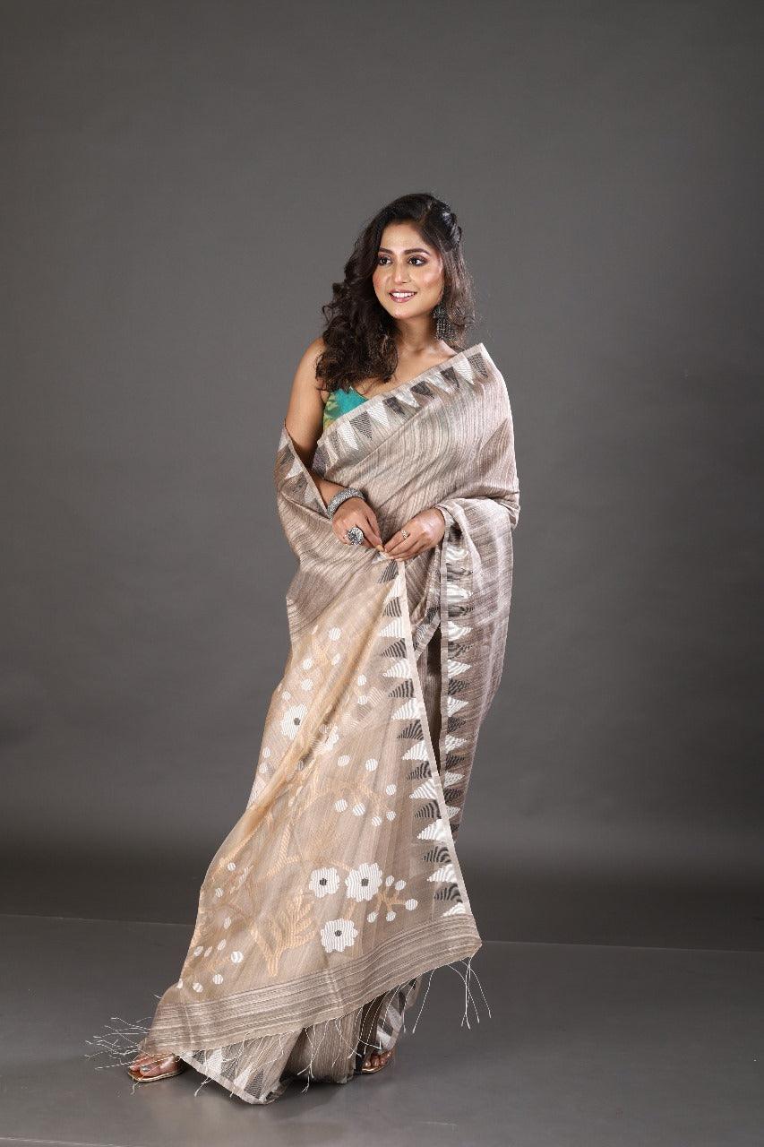 Light ash colour black & white temple border matka silk handwoven jamdani saree - Tamal Boutique