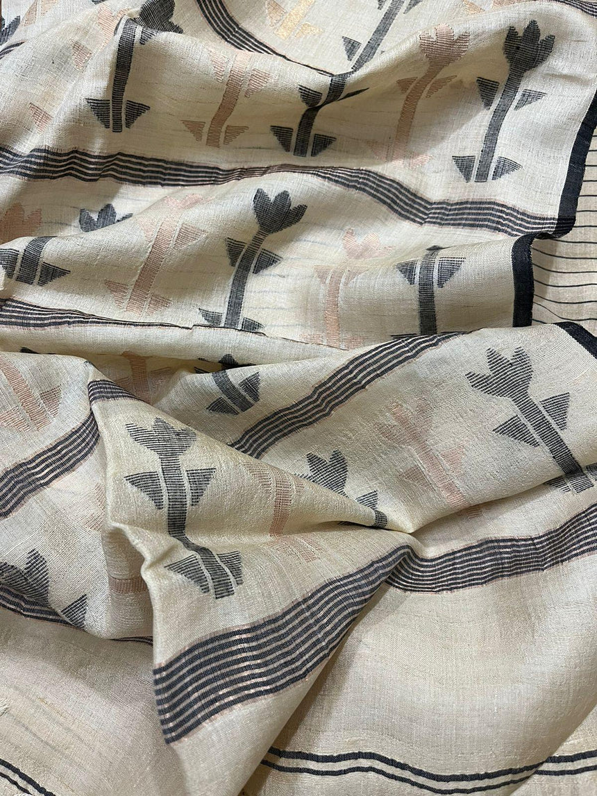 Light beige with black colour traditional tree tussar silk handwoven jamdani saree - Tamal Boutique