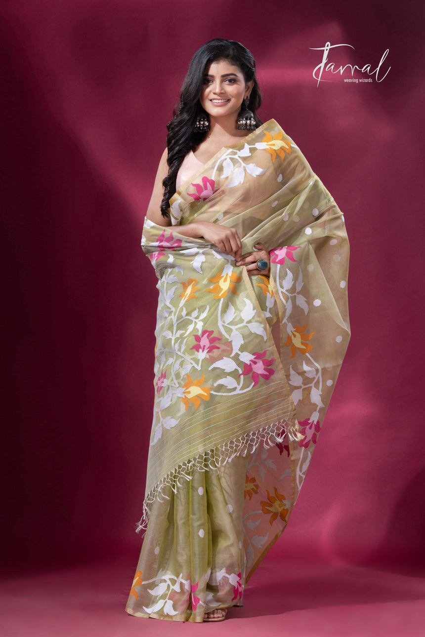 Light mehendi green border muslin silk handwoven jamdani saree4