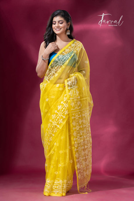 jamdani saree, jamdani, handloom, handwoven, saree, silk, dhakai, weaving, kolkatasaree, tamalboutique