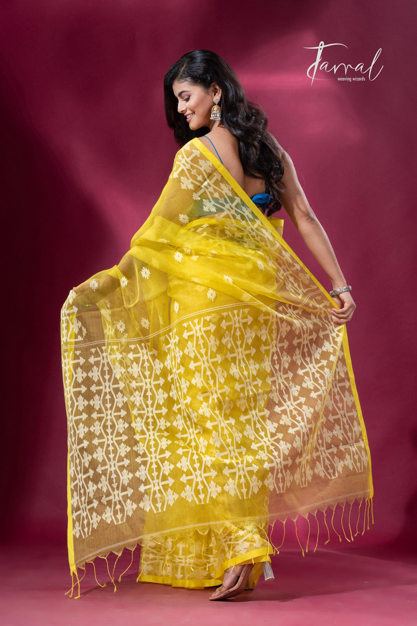 jamdani saree, jamdani, handloom, handwoven, saree, silk, dhakai, weaving, kolkatasaree, tamalboutique