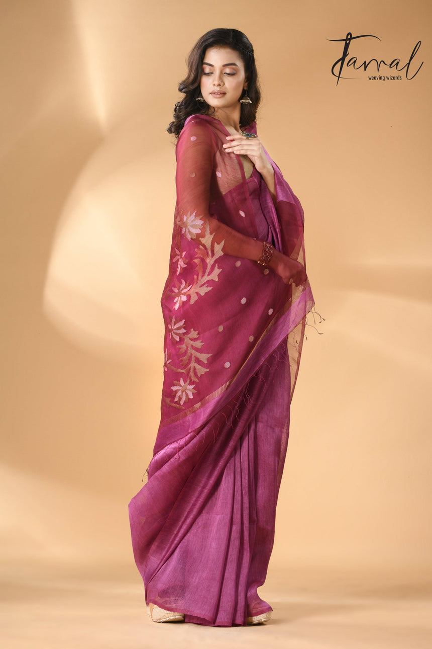 Linen Handwoven Jamdani Saree With Magenta Thoka Silk Saree right2
