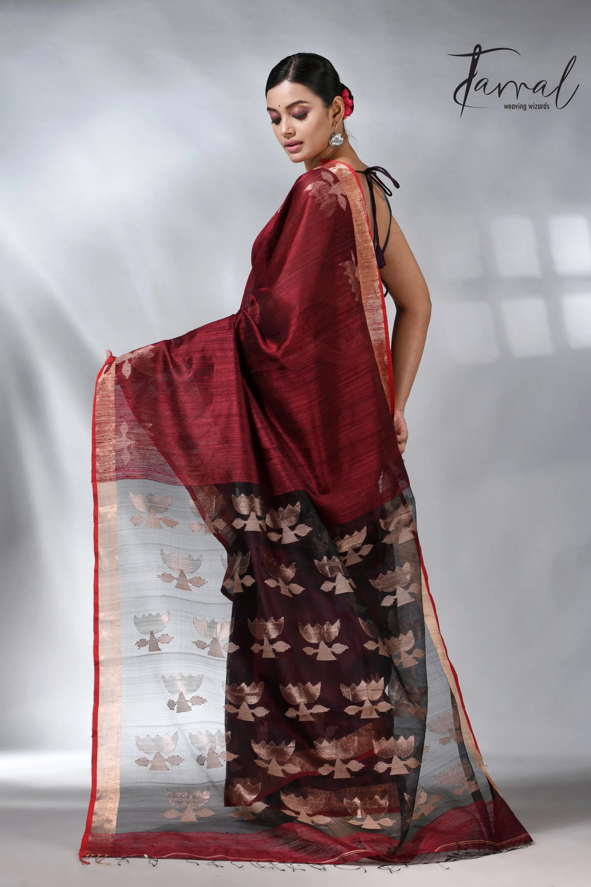 Marron with border lotus matka silk handwoven jamdani saree