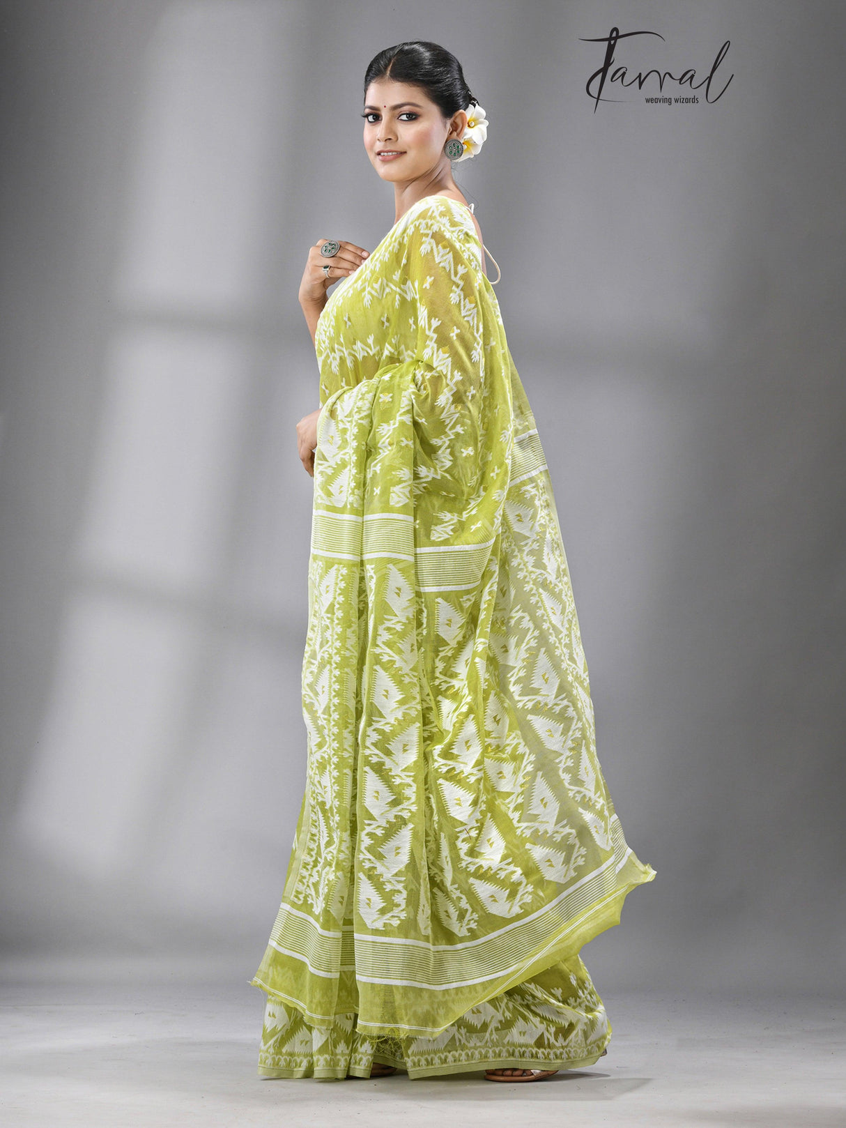 jamdani saree, jamdani, handloom, handwoven, saree, silk, dhakai, weaving, kolkatasaree, tamalboutique