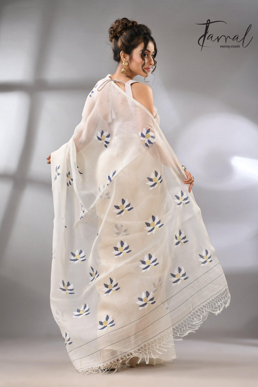 Offwhite Motifs Muslin Silk Jamdani Saree featuring Lotus back