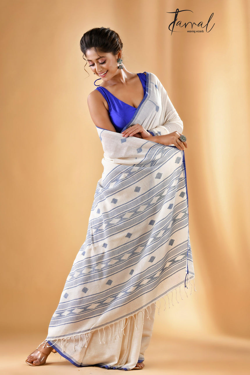 Offwhite With The Blue Border Cotton Handwoven Jamdani Saree