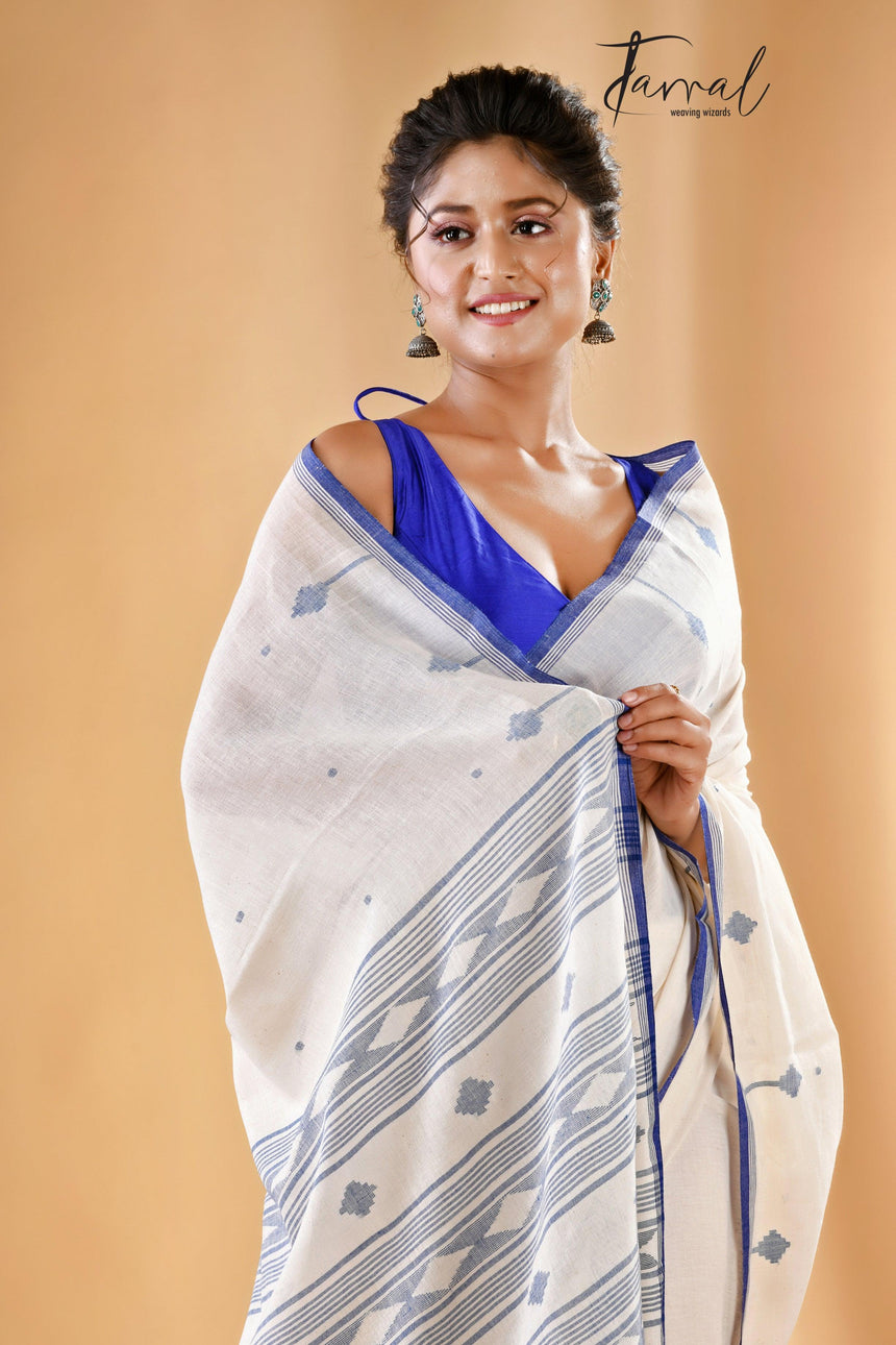 Offwhite With Blue Border Cotton Handwoven Jamdani Saree - Tamal Boutique