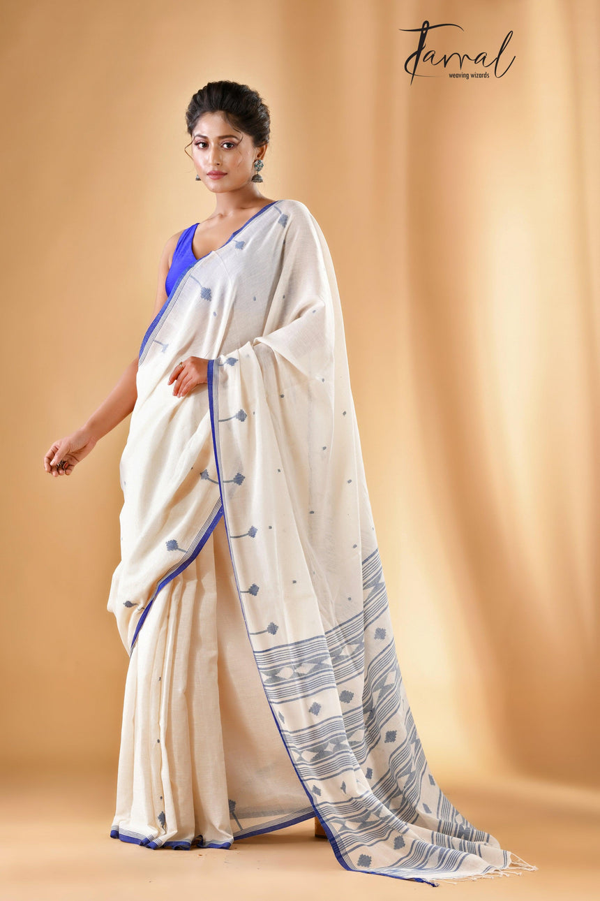 Offwhite With The Blue Border Cotton Handwoven Jamdani Saree
