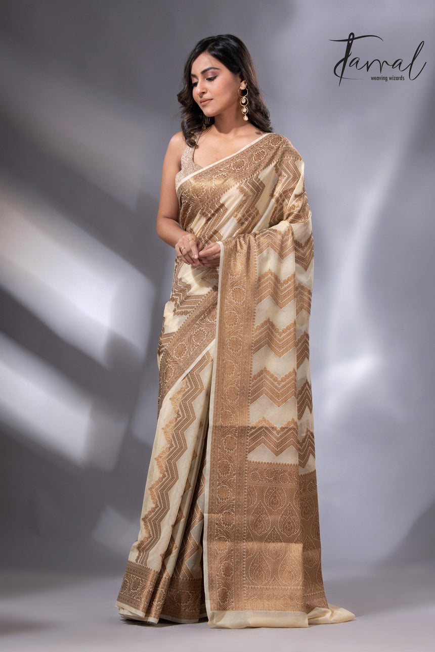 Offwhite colour with antic zari Banarasi silk handloom saree5