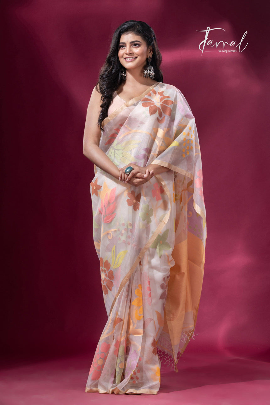 Offwhite muslin silk allover floral handwoven jamdani saree full2