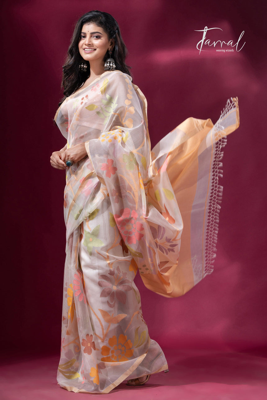 Offwhite muslin silk allover floral handwoven jamdani saree right