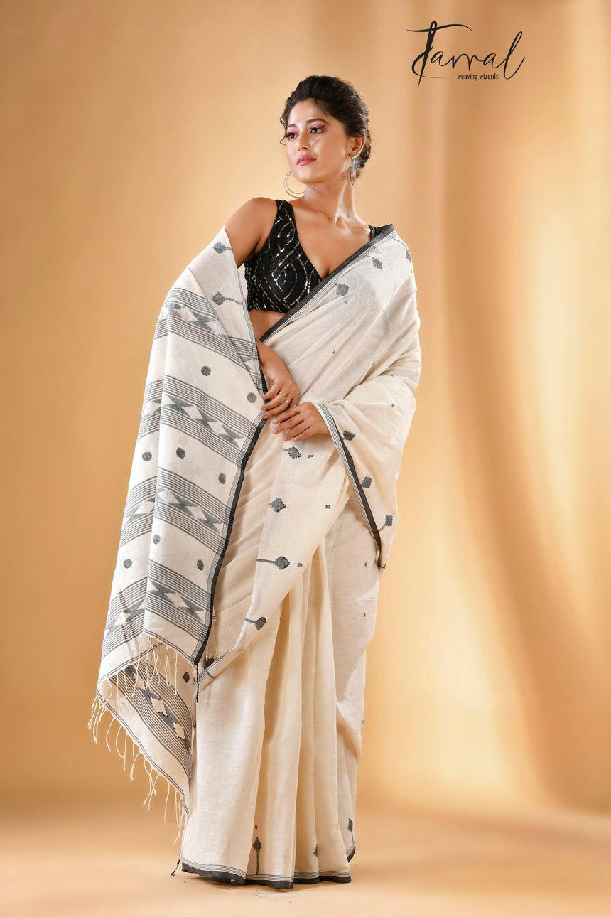 Offwhite with black border pure cotton handwoven jamdani saree