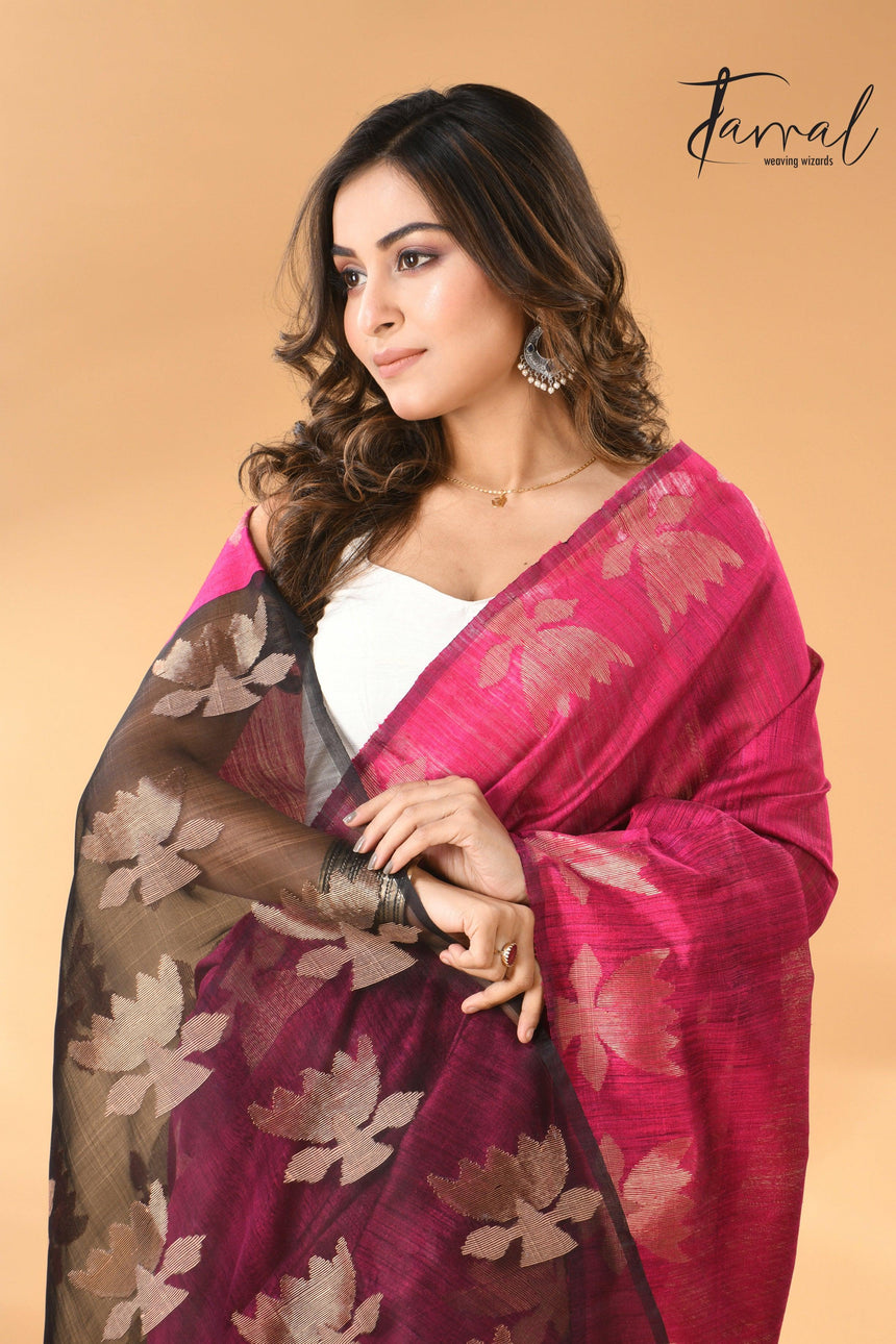 Rani_Pink_Jamdani_Matka_Silk_Saree_Close_up