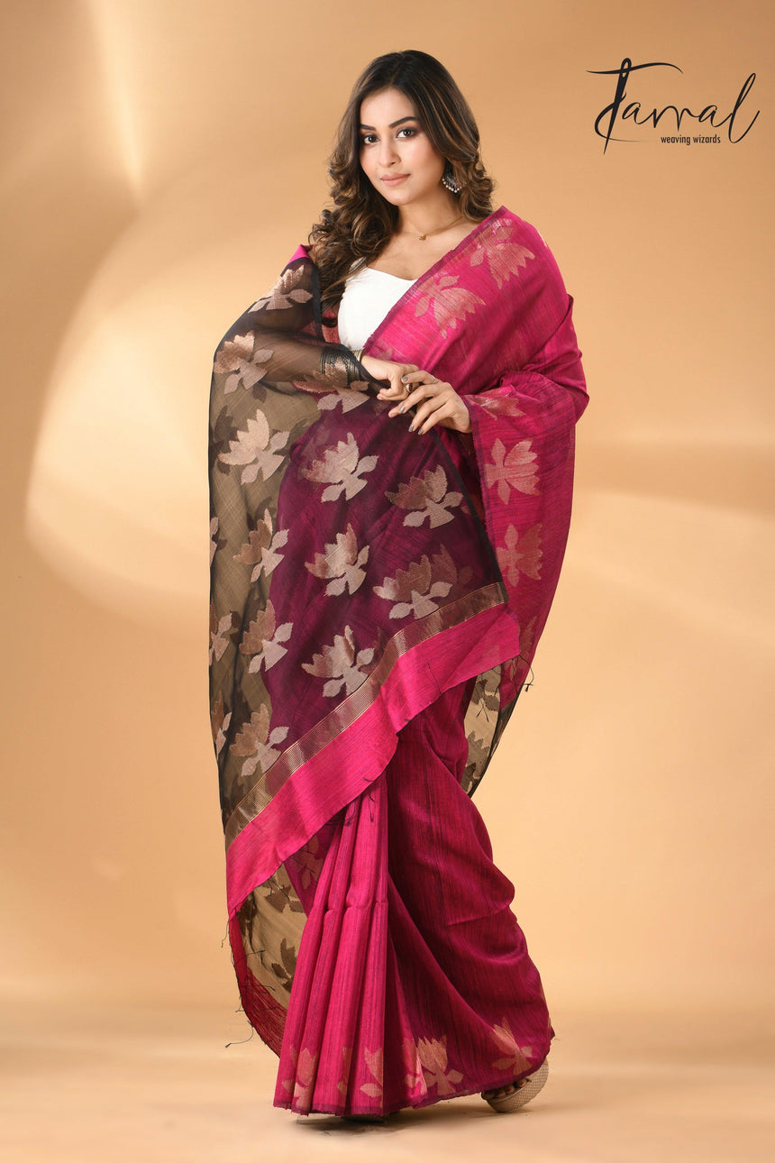 Rani_Pink_Jamdani_Matka_Silk_Saree_Close_up2