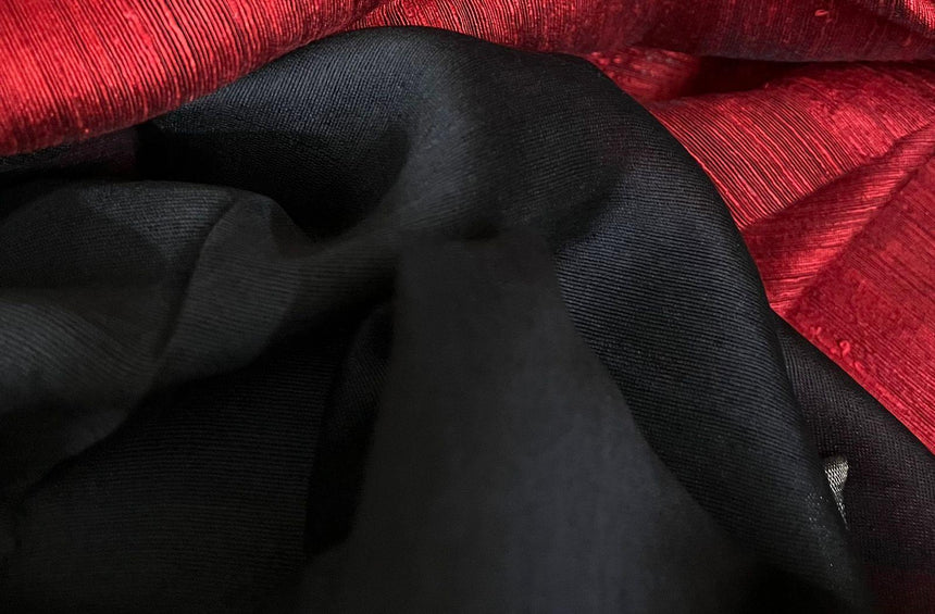 Red With Black Traditional Dhakai Handwoven Jamdani Saree In Matka Silk - Tamal Boutique