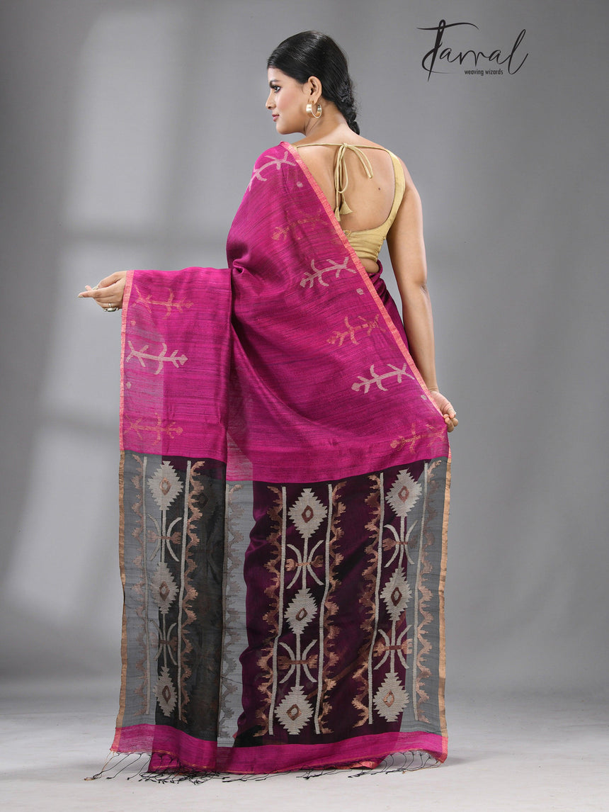 Rani with black colour traditional handwoven matka silk handwoven jamdani saree - Tamal Boutique