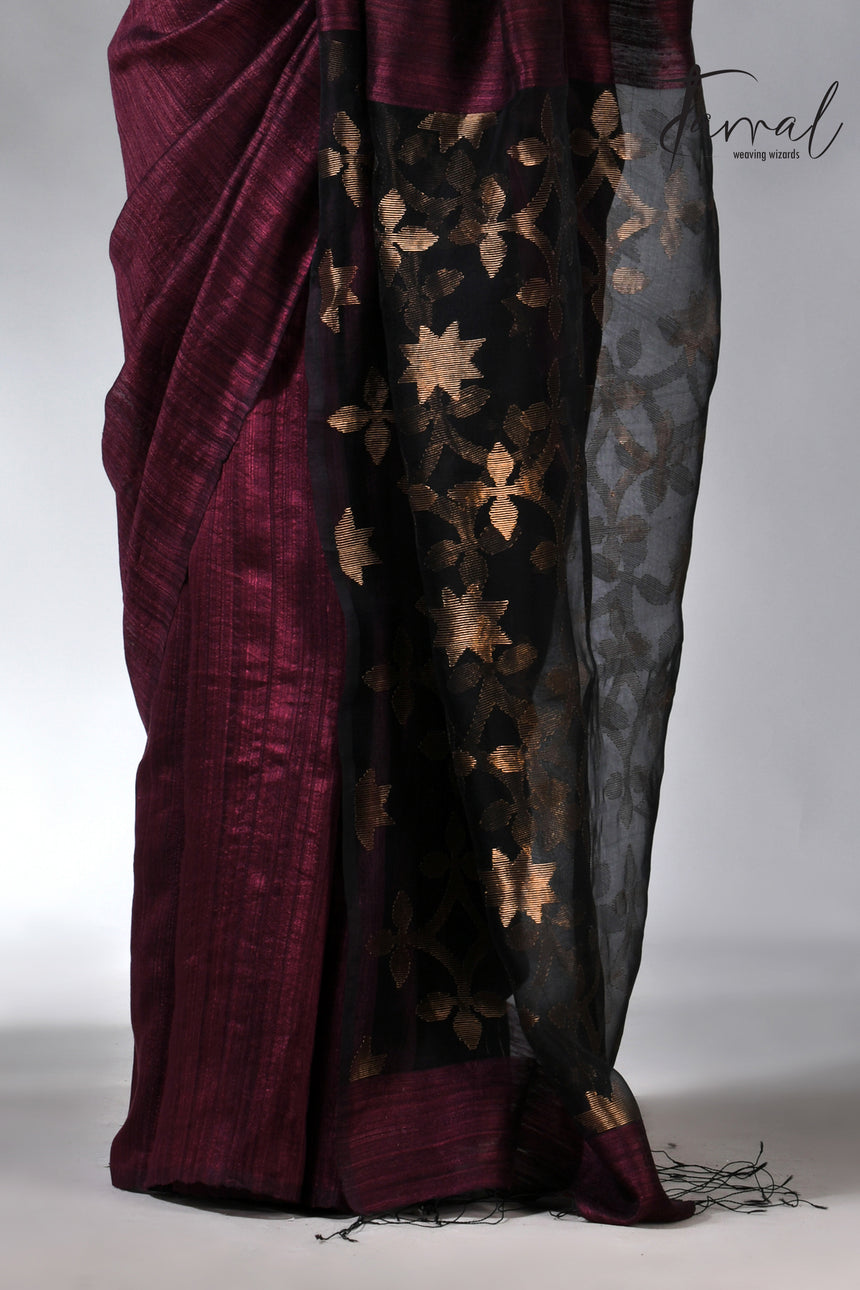 Maroon Handwoven Jamdani Saree in Matka Silk with Star Pallu