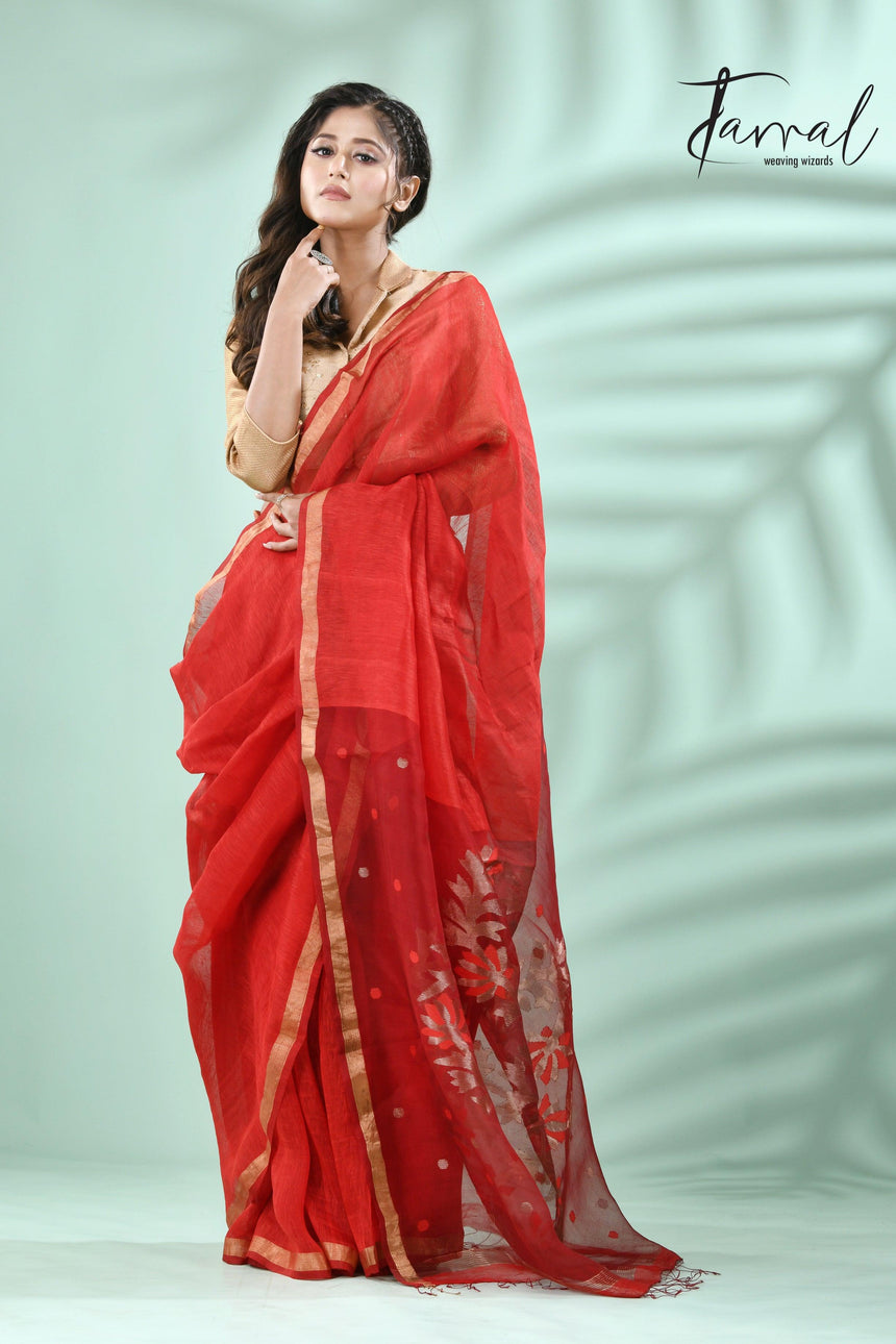 Red with zari border silk linen thoka floral pallu handwoven jamdani saree - Tamal Boutique