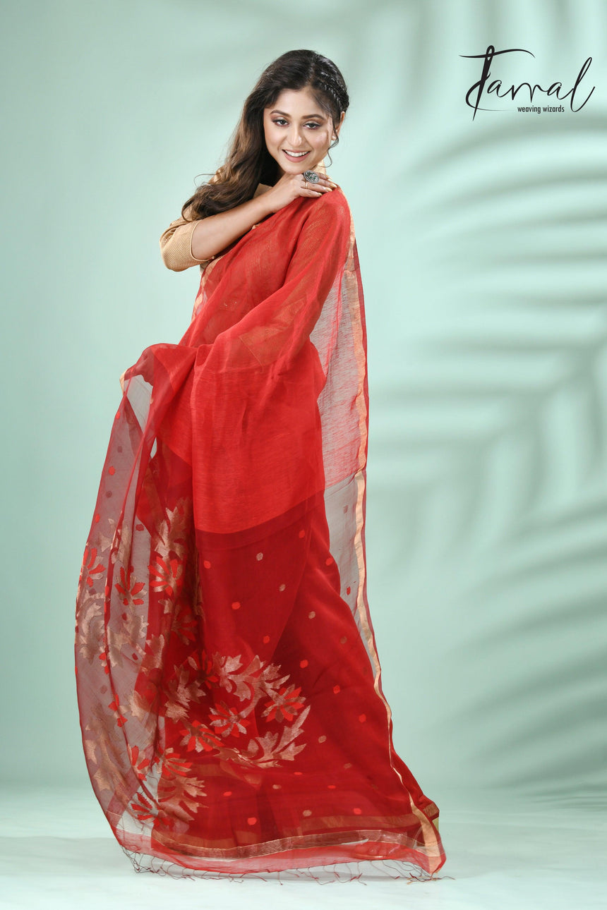 Red with zari border silk linen thoka floral pallu handwoven jamdani saree - Tamal Boutique