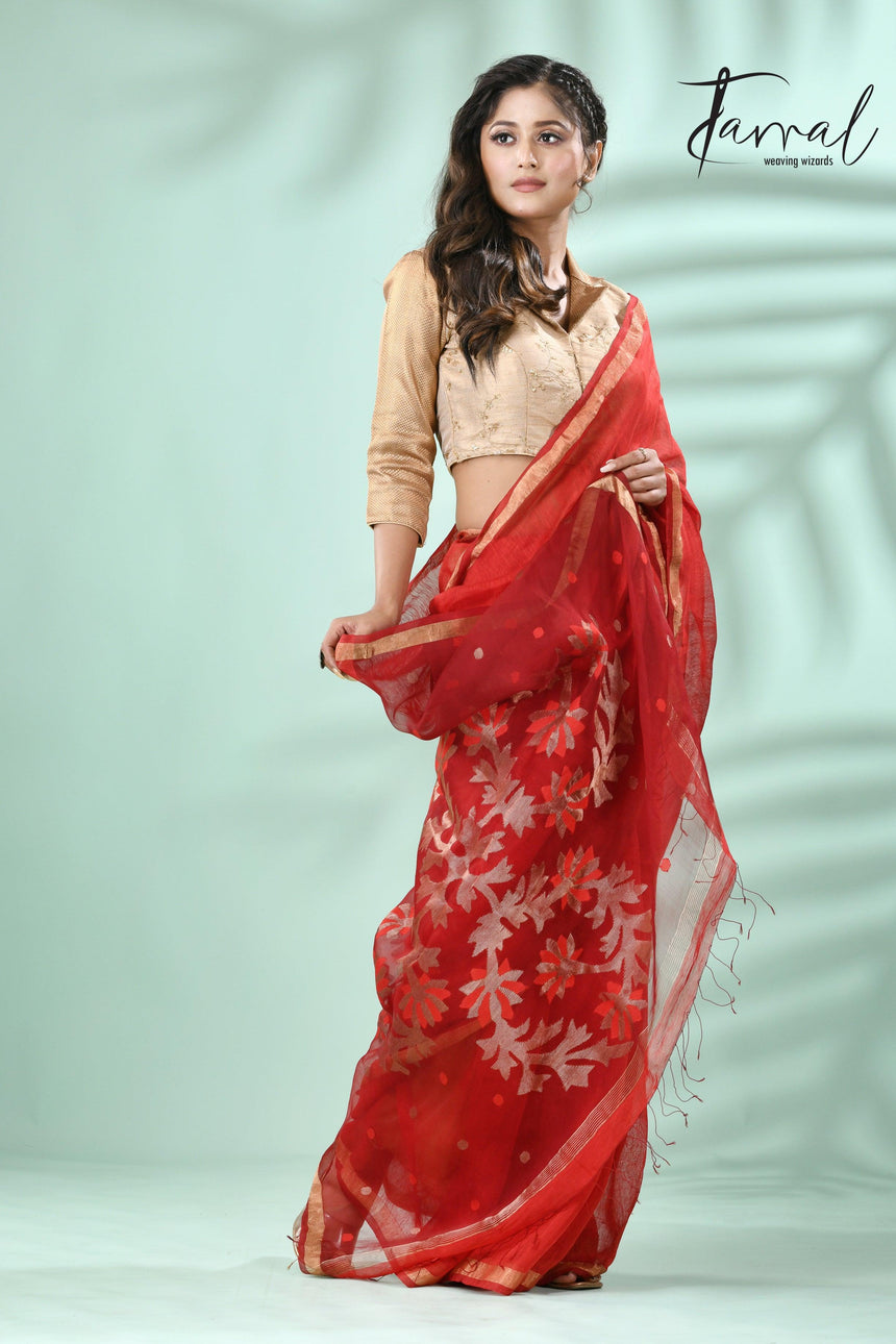 Red with zari border silk linen thoka floral pallu handwoven jamdani saree - Tamal Boutique