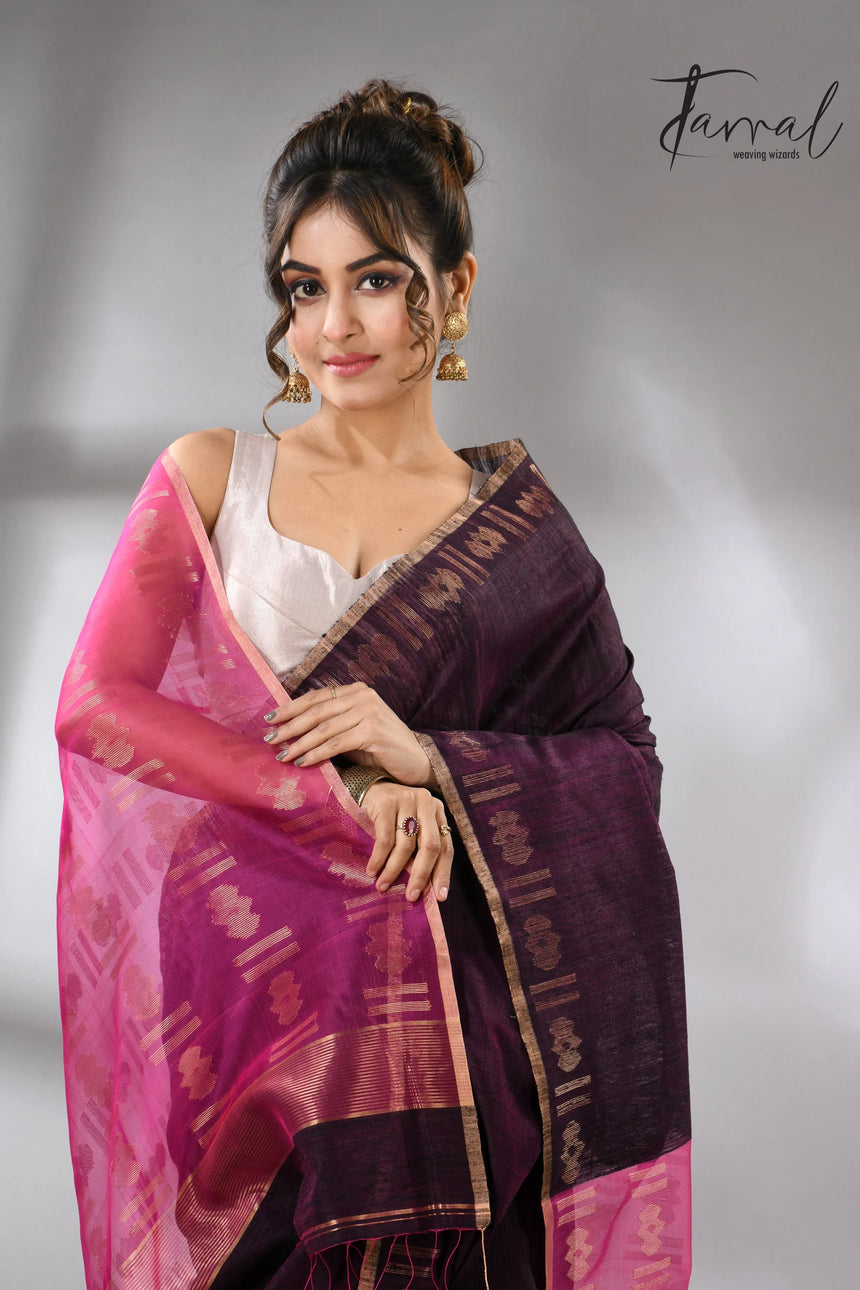 Dualtone black with hot pink pallu Matka silk handwoven jamdani saree - Tamal Boutique