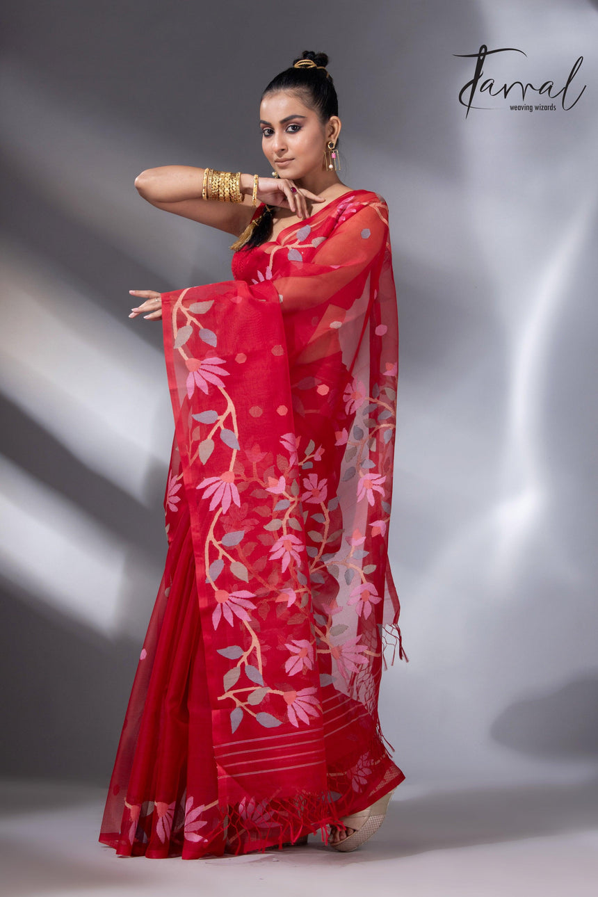 Sweet red floral border handwoven muslin silk jamdani saree full2