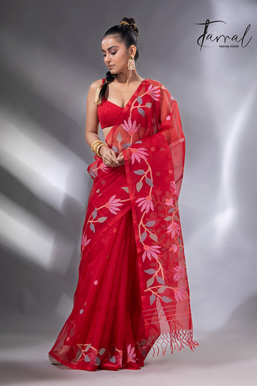 Sweet red floral border handwoven muslin silk jamdani saree left2