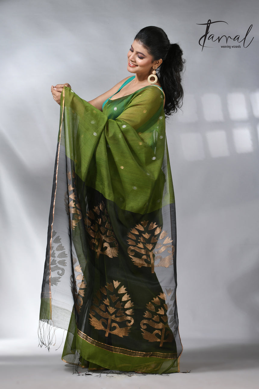 The Green silk cotton in Handwoven jamdani saree collection