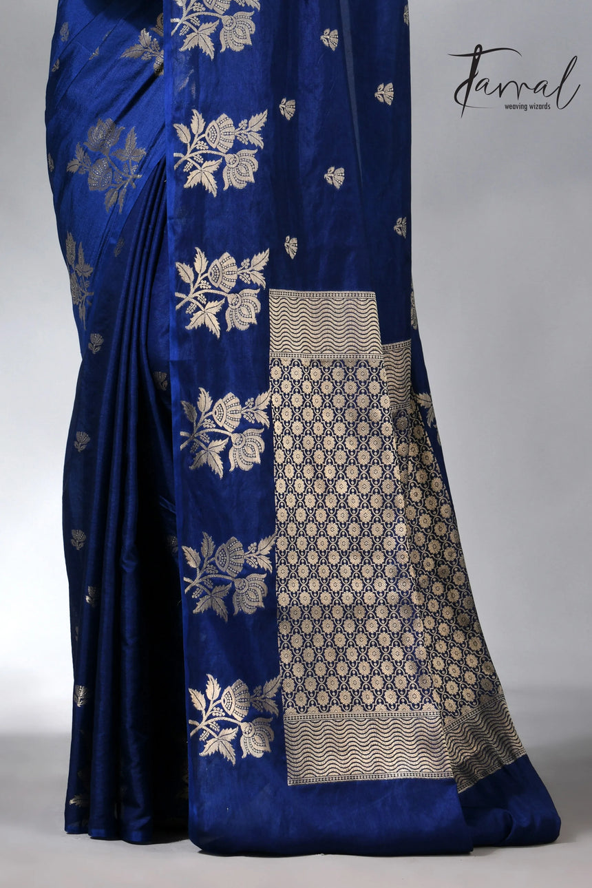 These Blue colour in the benarasi silk handloom jamdani saree