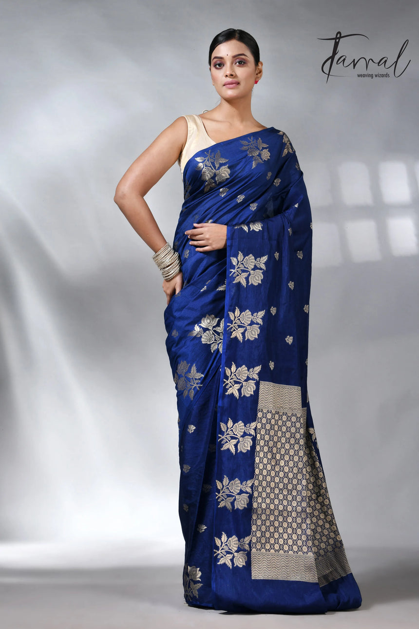 These Blue colour in the benarasi silk handloom jamdani saree
