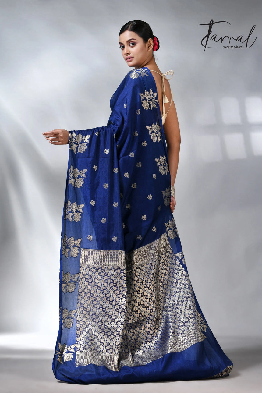 These Blue colour in the benarasi silk handloom jamdani saree