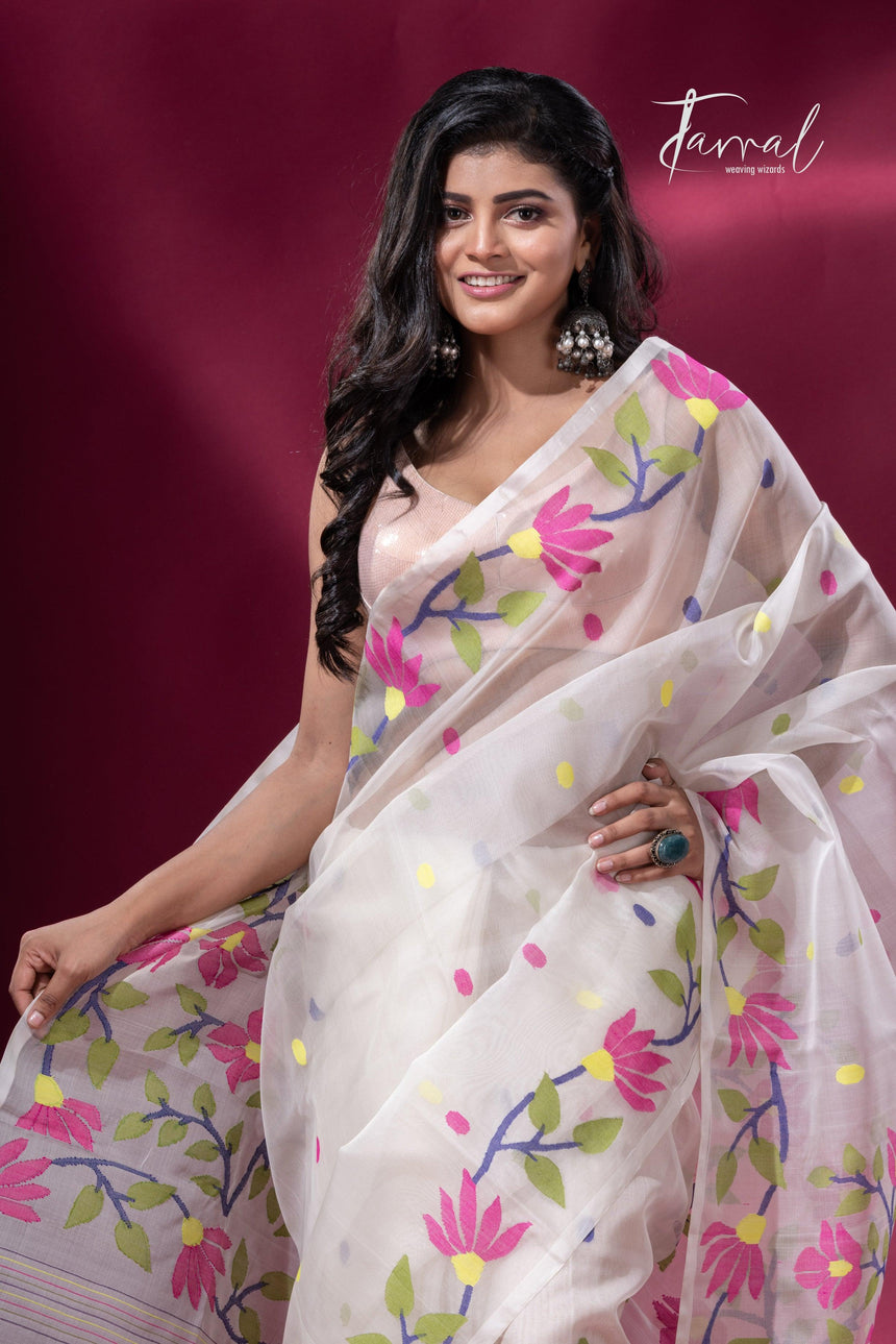 White with pink floral border handwoven muslin jamdani saree cls