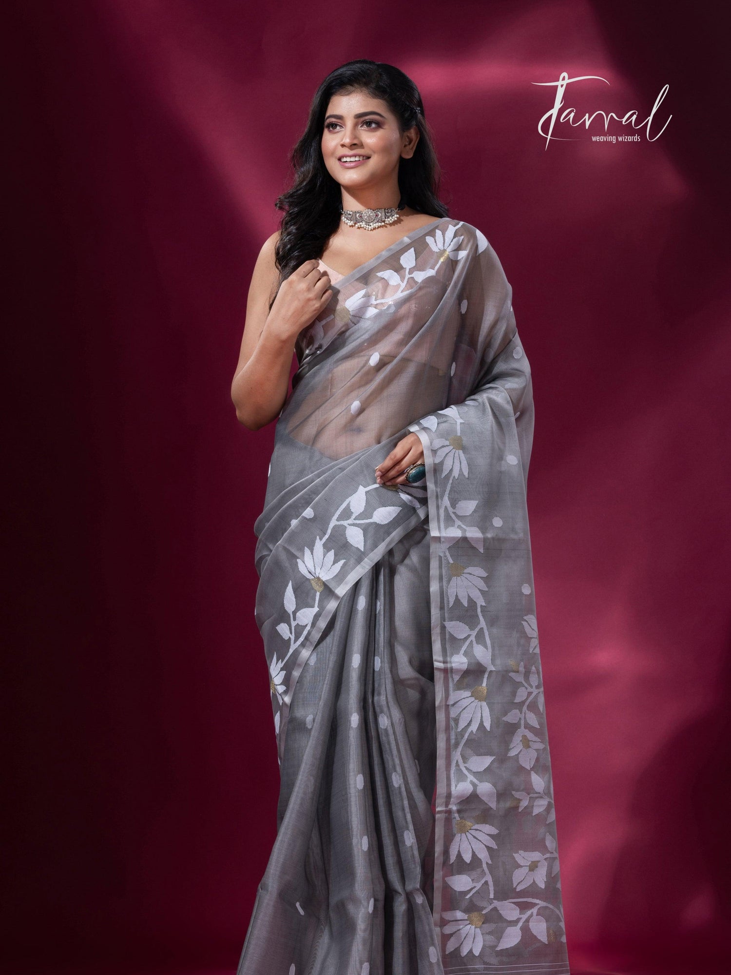 Ash Grey handwoven muslin silk jamdani saree  close up 2